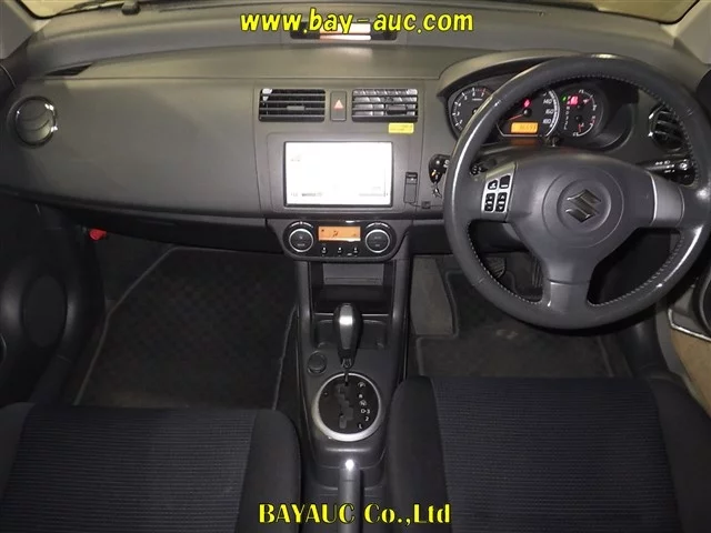 Suzuki Swift  с аукциона в Японии