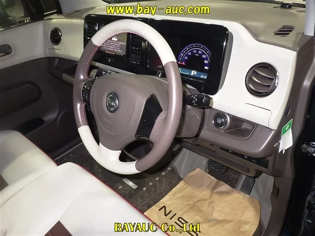 Nissan Moco  с аукциона в Японии