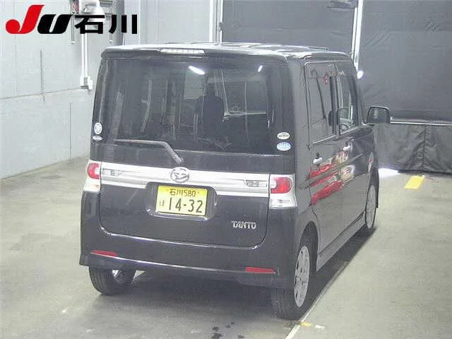 Daihatsu Tanto  с аукциона в Японии