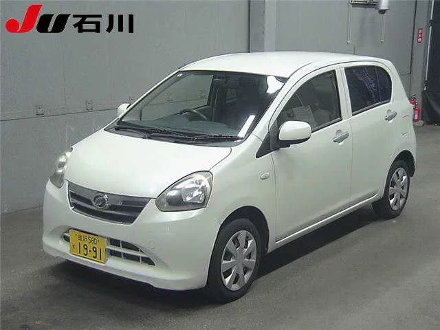 Daihatsu Mira e:S  с аукциона в Японии