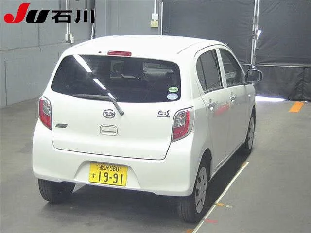 Daihatsu Mira e:S  с аукциона в Японии