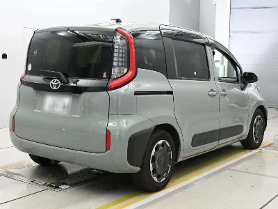 Toyota Sienta