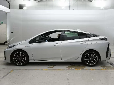 TOYOTA PRIUS PHV