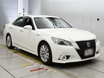 Toyota CROWN HYBRID