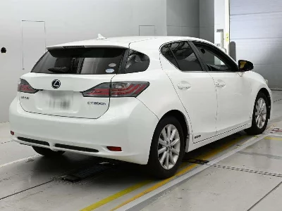 Lexus CT200h