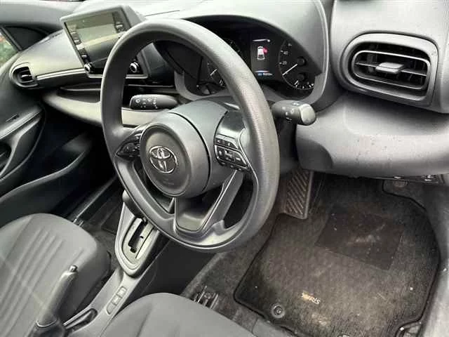 Toyota Yaris  с аукциона в Японии