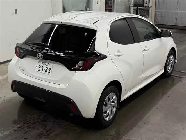 Toyota Yaris  с аукциона в Японии