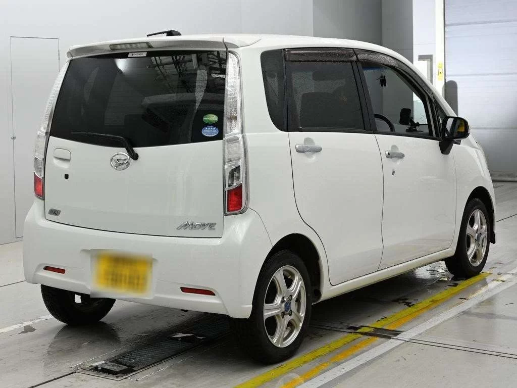 Daihatsu Move  с аукциона в Японии