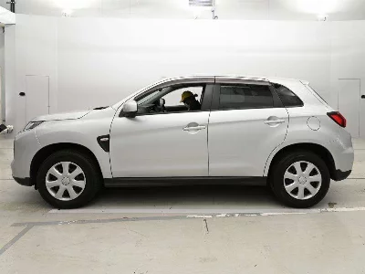 MITSUBISHI RVR