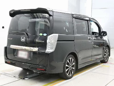 Honda STEPWGN SPADA