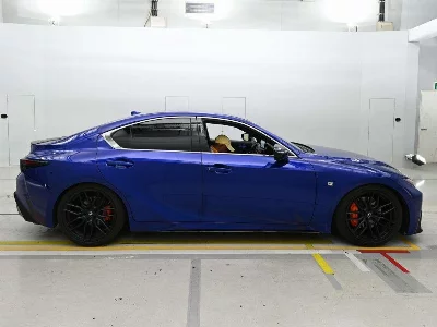 LEXUS IS