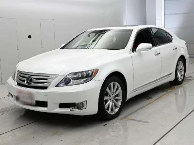 Lexus LS600h