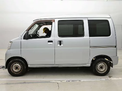 Toyota Pixis Van