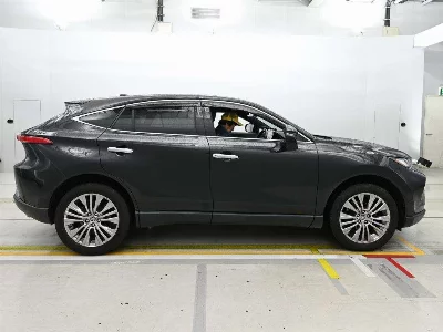 TOYOTA HARRIER HYBRID