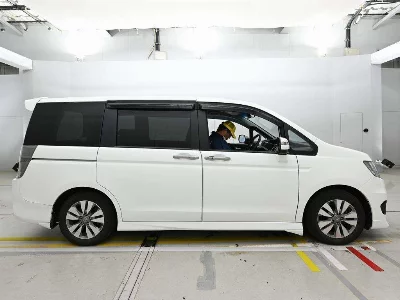 Honda STEPWGN SPADA