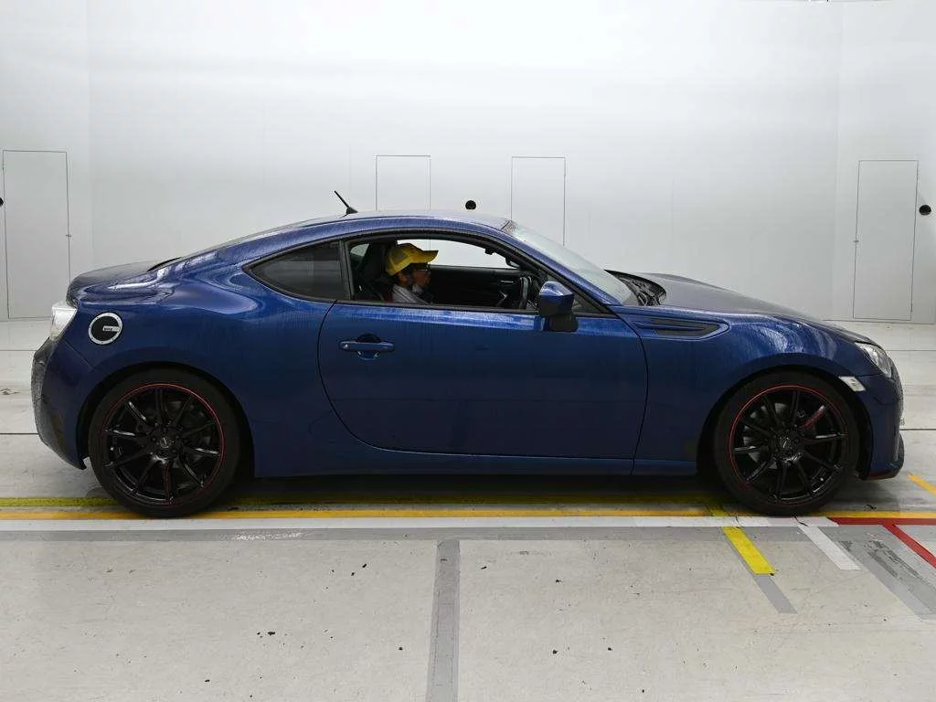 Subaru BRZ  с аукциона в Японии