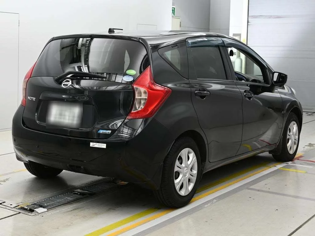 Nissan Note  с аукциона в Японии