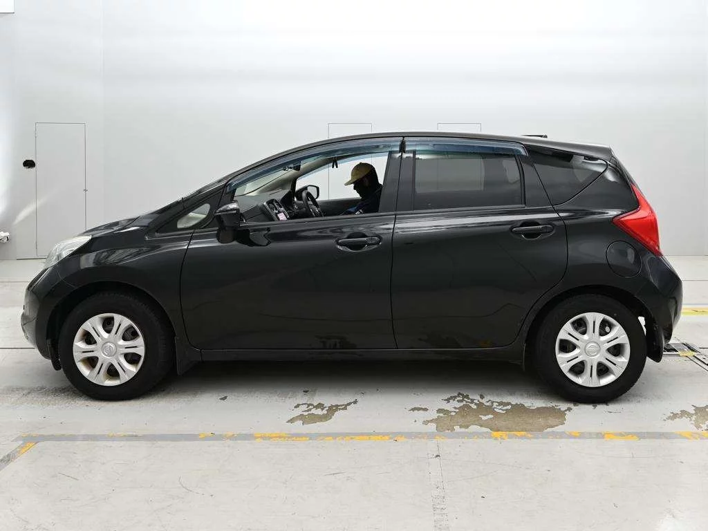 Nissan Note  с аукциона в Японии