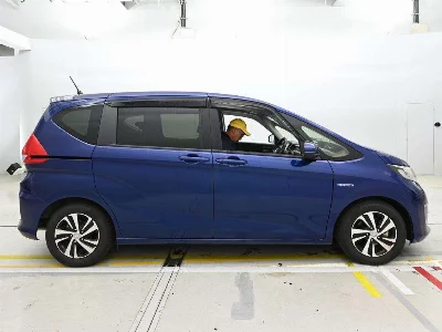 HONDA FREED + HYBRID