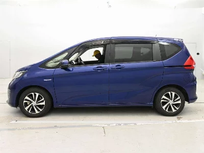 HONDA FREED + HYBRID