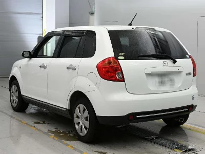 Mazda Verisa