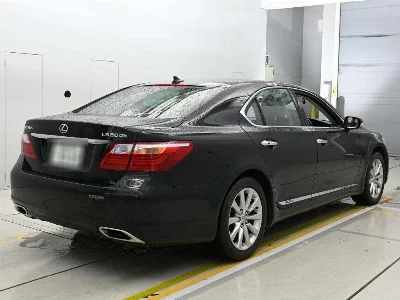 Lexus LS600h