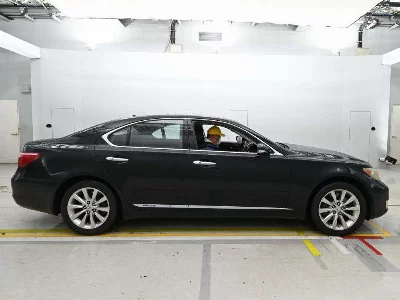 Lexus LS600h