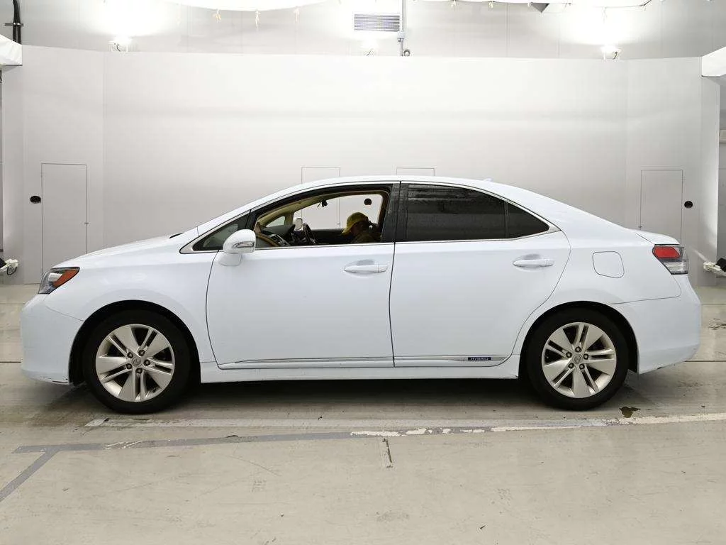 Lexus HS250h  с аукциона в Японии