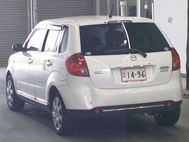 Mazda Verisa  с аукциона в Японии