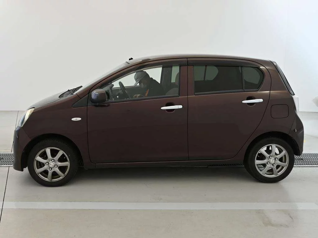 Daihatsu Mira e:S  с аукциона в Японии