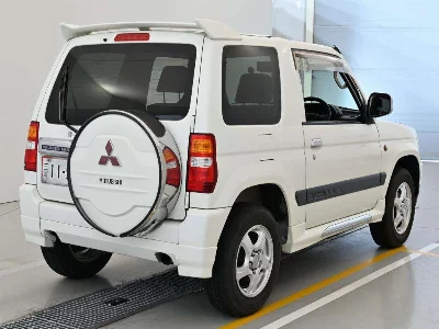 Mitsubishi Pajero Mini