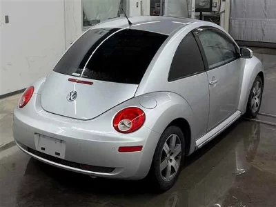 Volkswagen New Beetle