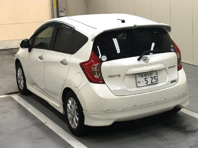 Nissan Note  с аукциона в Японии