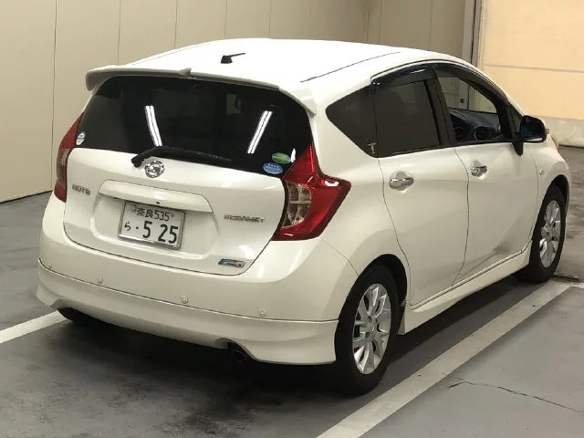 Nissan Note  с аукциона в Японии