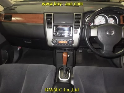 NISSAN TIIDA LATIO
