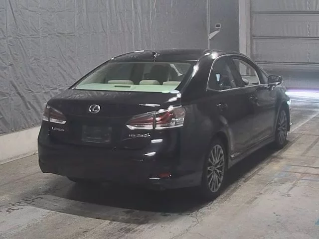 Lexus HS250h  с аукциона в Японии