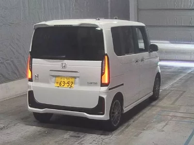Honda N BOX CUSTOM