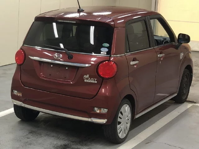 Daihatsu Cast  с аукциона в Японии