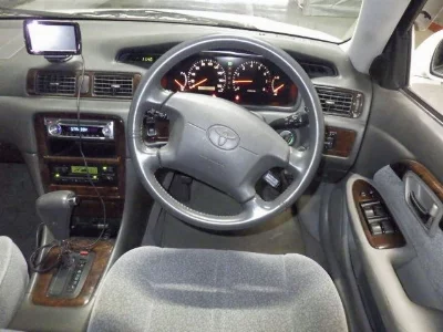TOYOTA MARK II QUALIS