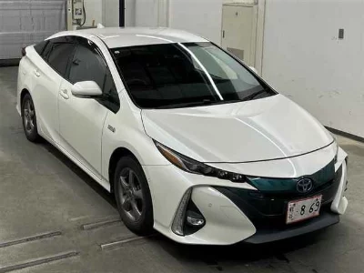 TOYOTA PRIUS PHV