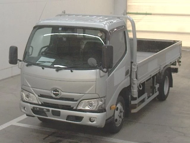 Hino Dutro  с аукциона в Японии