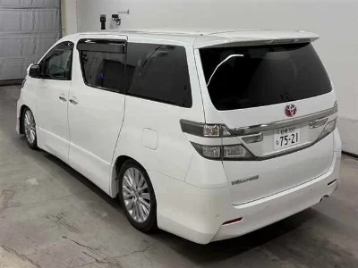 TOYOTA VELLFIRE