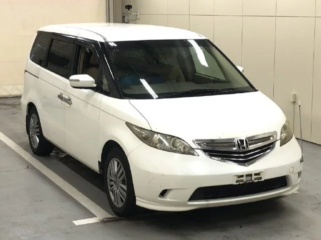 Honda Elysion  с аукциона в Японии