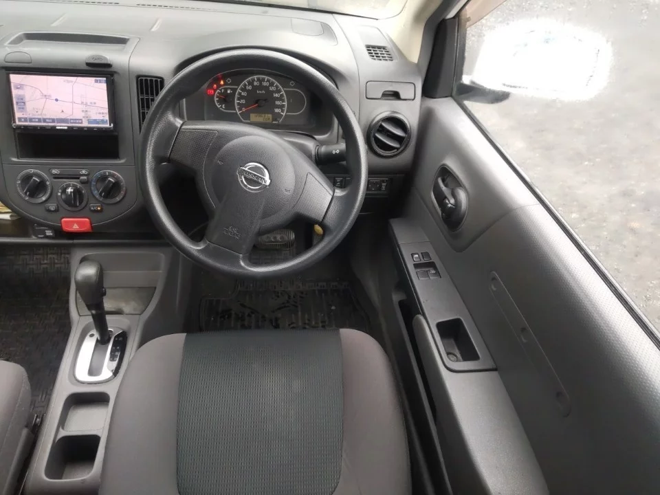 Nissan AD  с аукциона в Японии