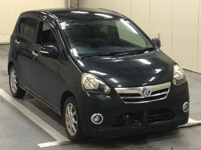 Daihatsu Mira e:S  с аукциона в Японии