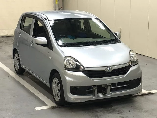 Daihatsu Mira e:S  с аукциона в Японии