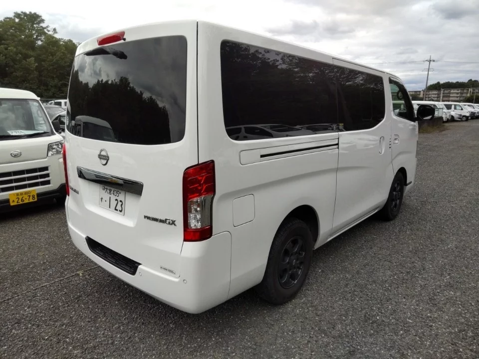 Nissan Caravan  с аукциона в Японии