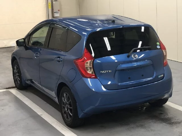 Nissan Note  с аукциона в Японии