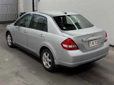 Nissan Tiida Latio