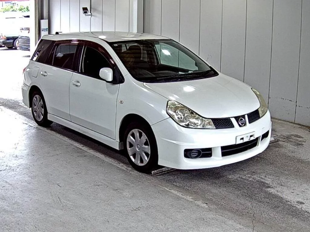 Nissan Wingroad  с аукциона в Японии